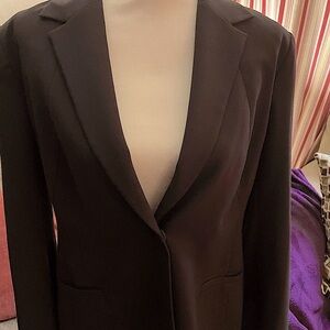 Blazer very stylish.